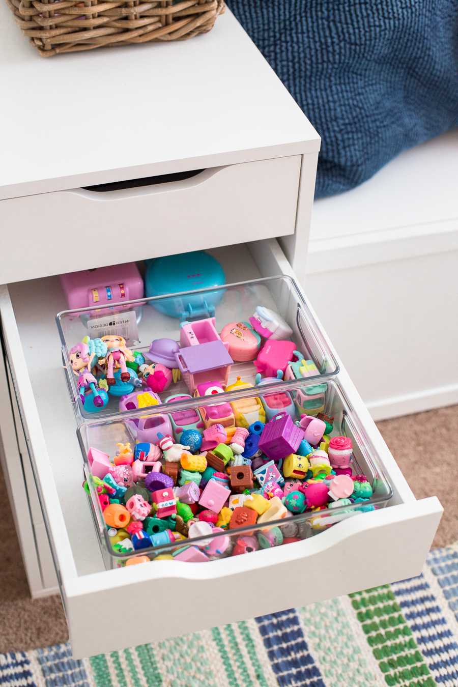 Ох уж этот беспорядок — как организовать хранение детских игрушек правильно?